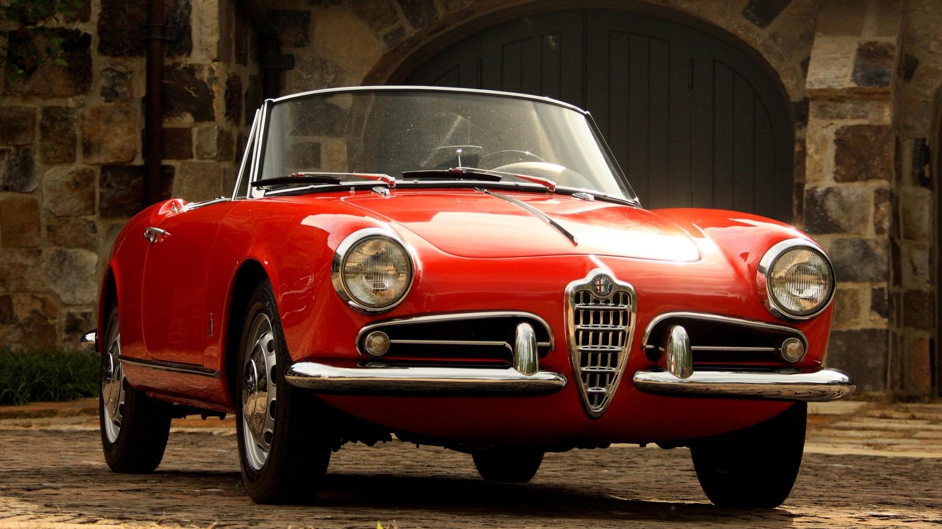 Old Timer Alfa Red Romeo Car Spider Sports