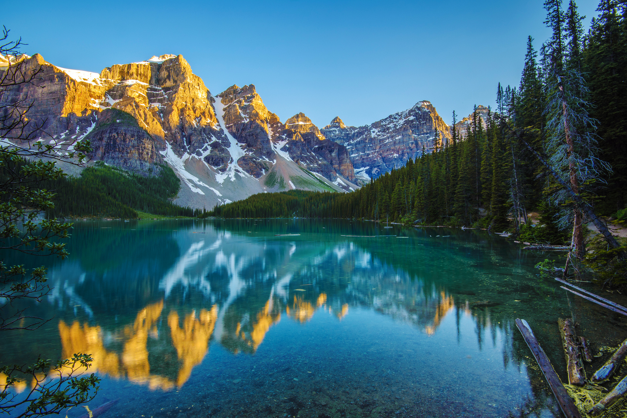 Mountain Forest Lake Reflection Morning Wallpaper HD