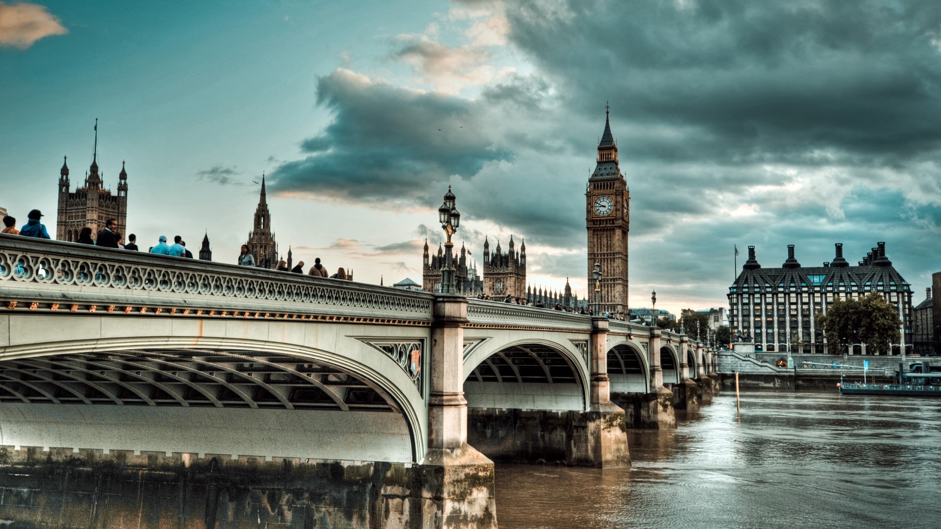 The Westminster Bridge And Big Ben Wallpaper