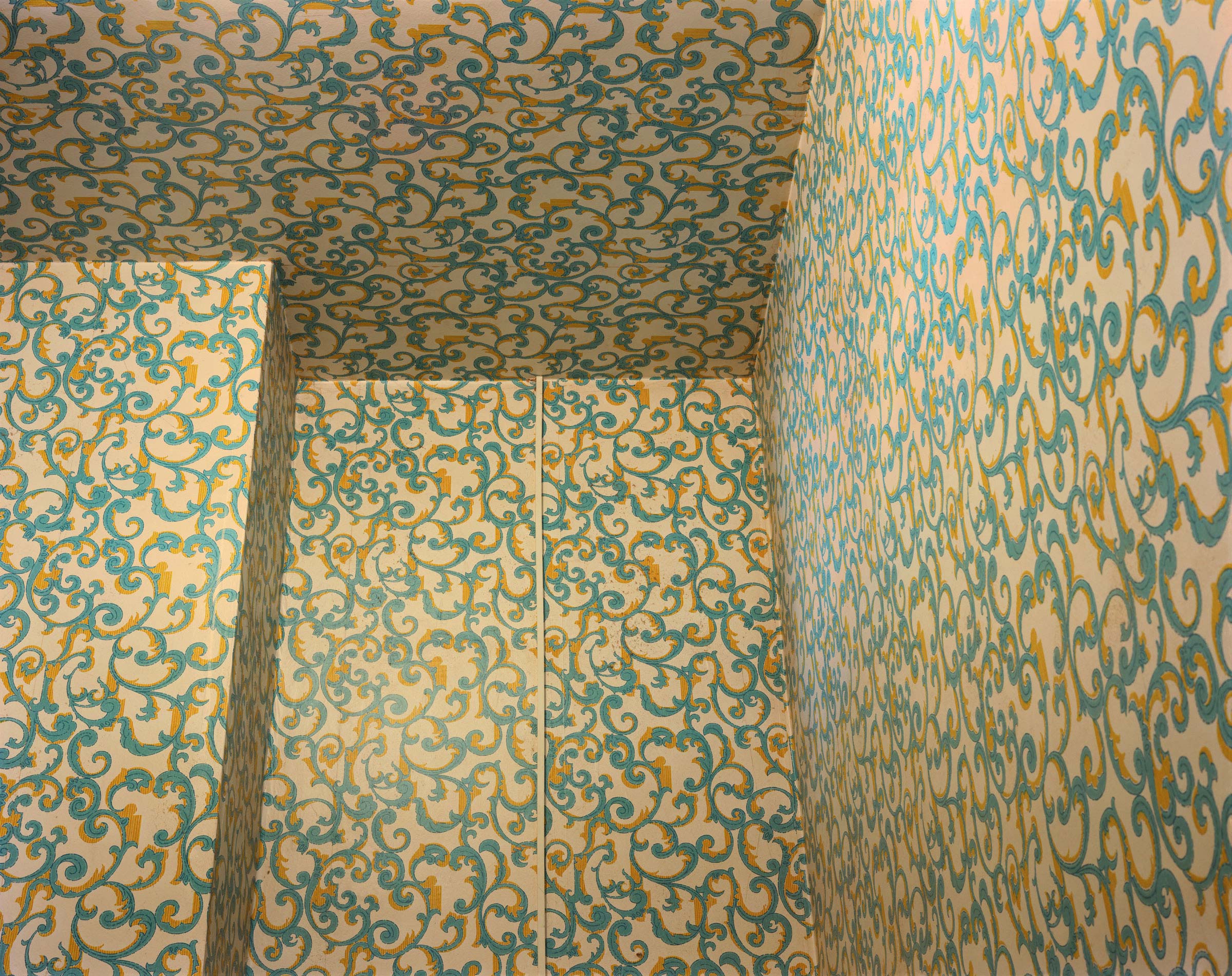 Free download 2400 x 1900 jpeg 956kB The Yellow Wallpaper The strangest