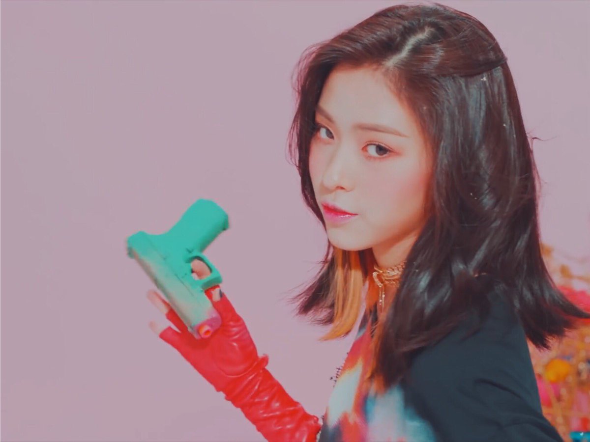 Itzy Image Ryujin HD Wallpaper And Background Photos