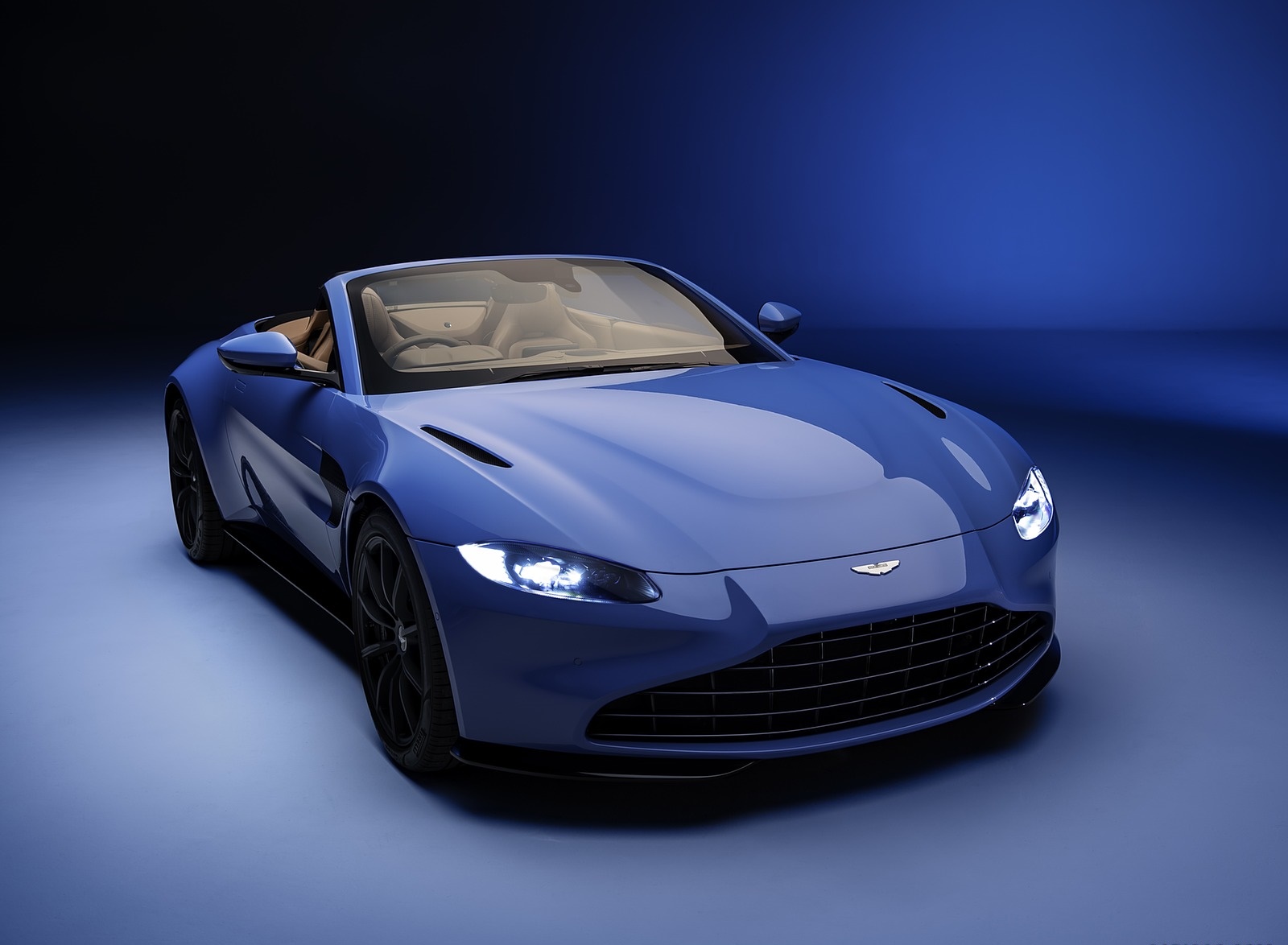 Aston Martin Vantage Roadster Wallpaper HD Image