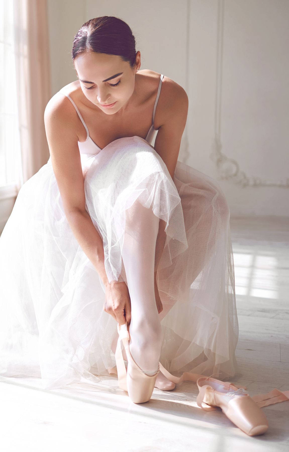 Ballet Dancer Sitting Pose Candid 33h90ol2c6tijf5t Wallpaper