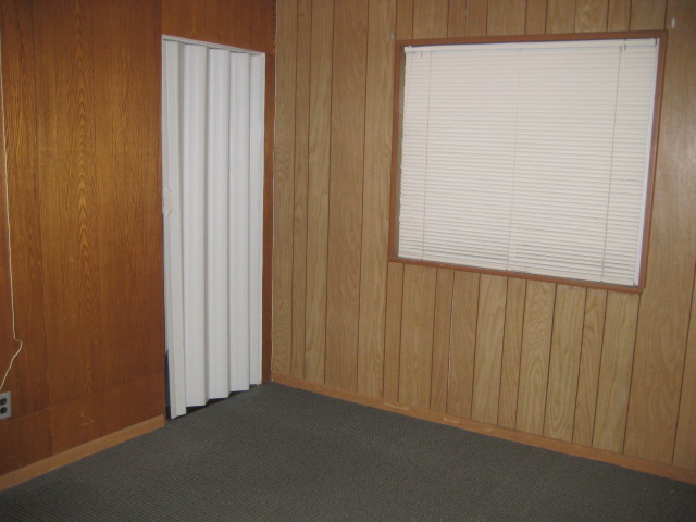 horror How do you like the mismatched paneling