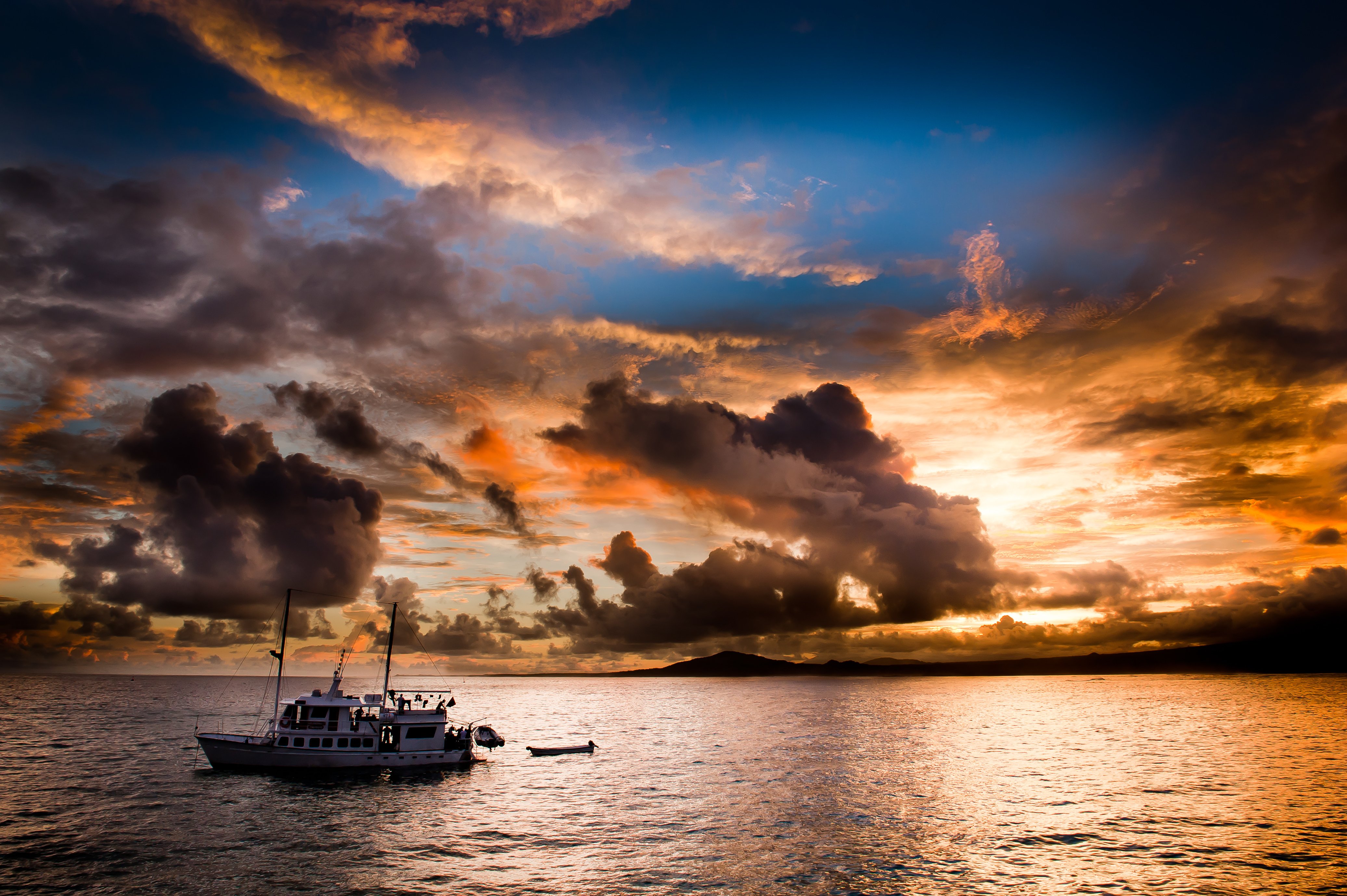 Poberezhe Yacht Sunset Evening Sea Ocean Fishing Sky Clouds Reflection Boat Wallpaper