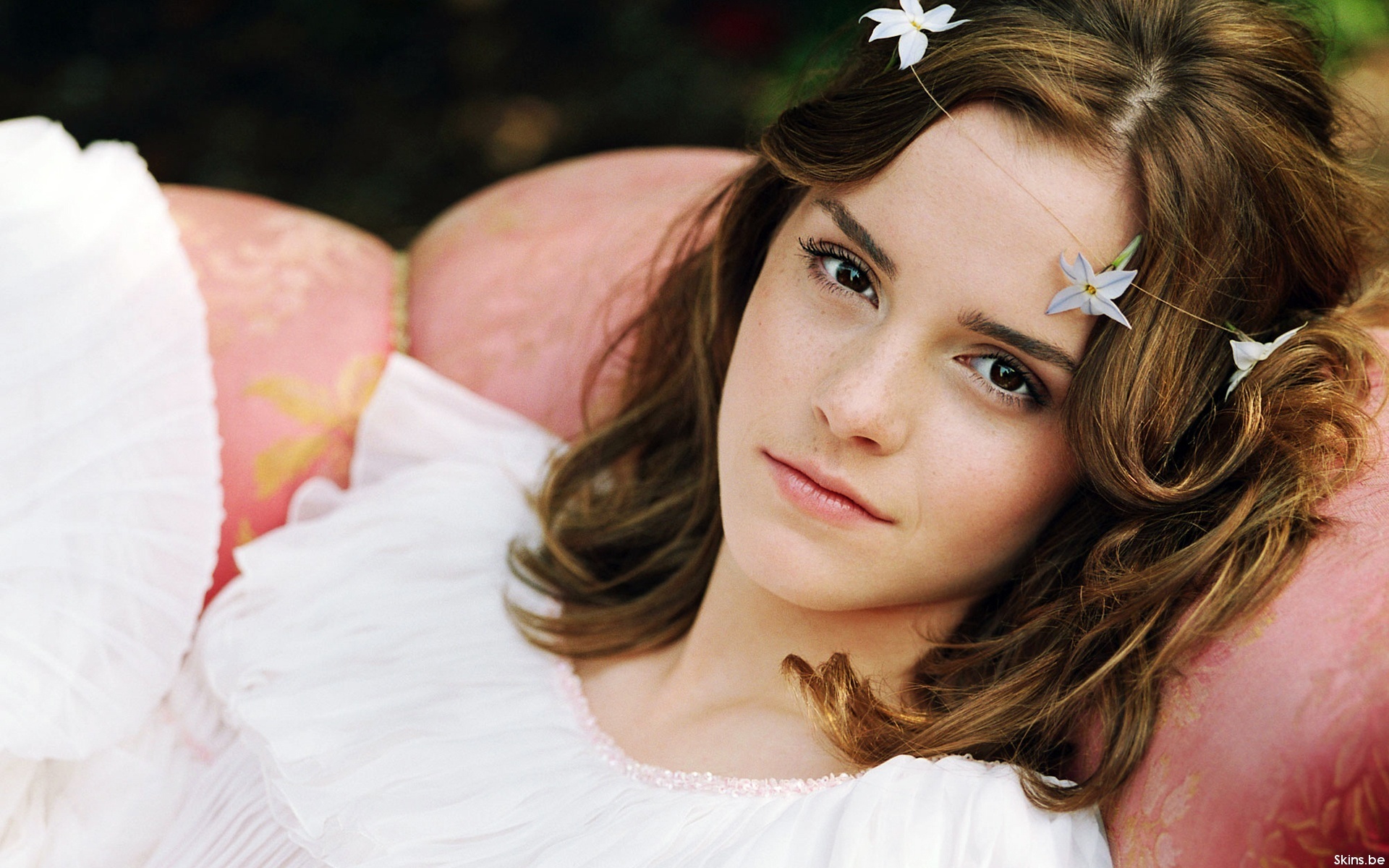 Emma Watson Beautiful Girl Wallpaper HD