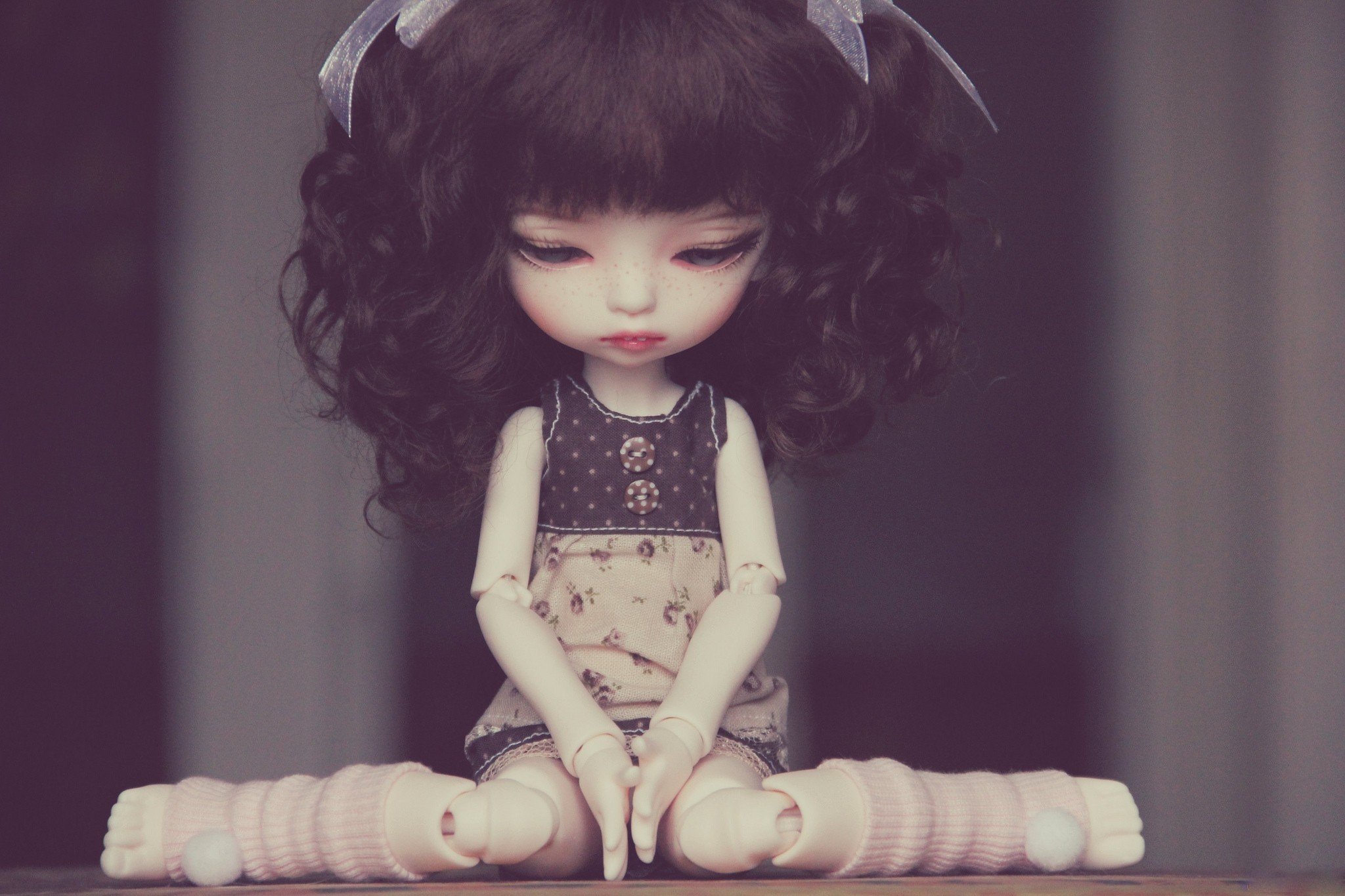mood babier doll so sad photo cool sadness alone hd wallpaper 2048x1366