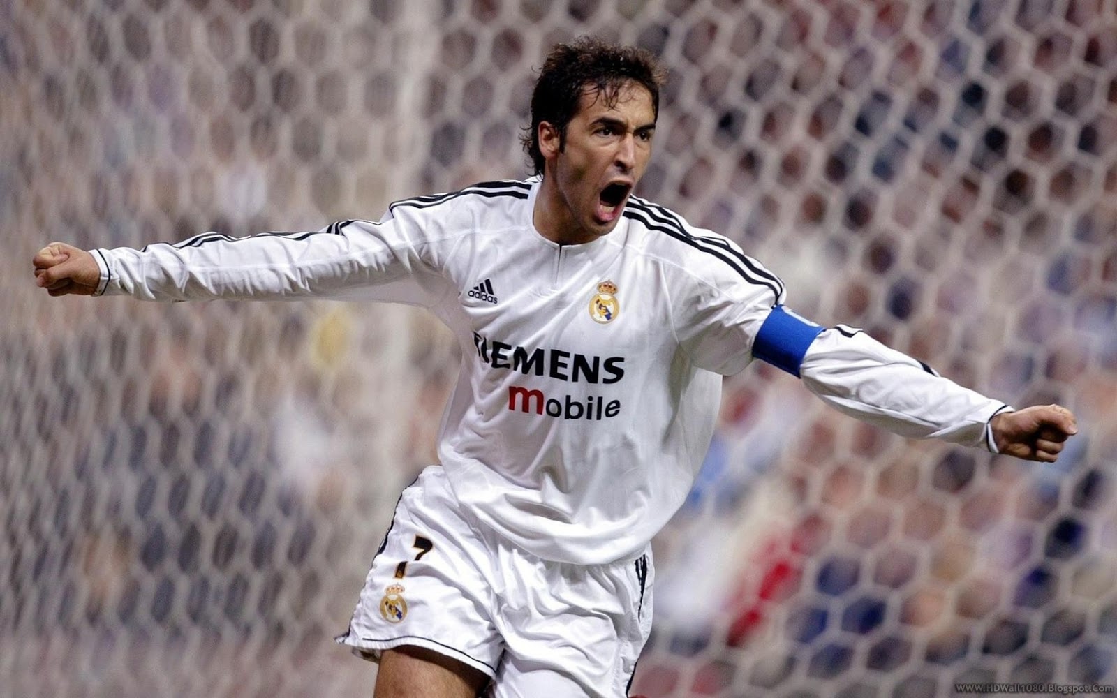 A True Legend Of The Game Raul Gonzalez Essentially Sports