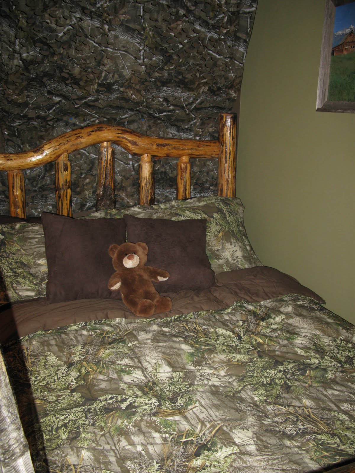  How to decorate a boys room in a hunting realtree camo theme 1200x1600