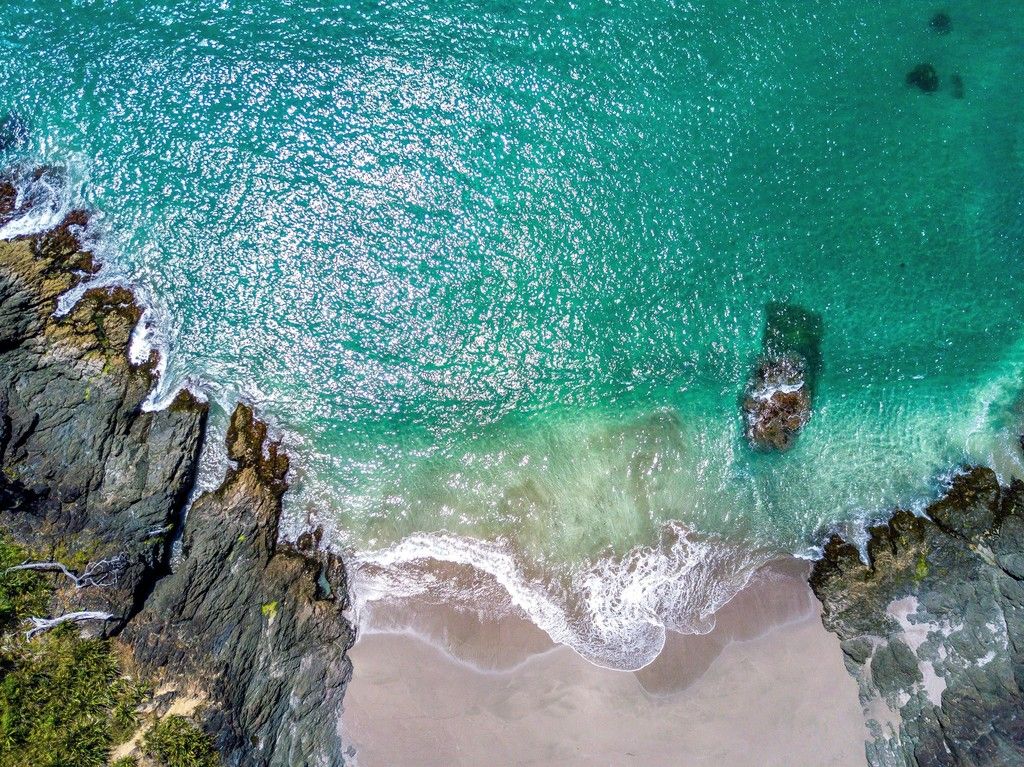 Green sea beach Aerial view wallpaper in 2019 Aerial view 1024x767
