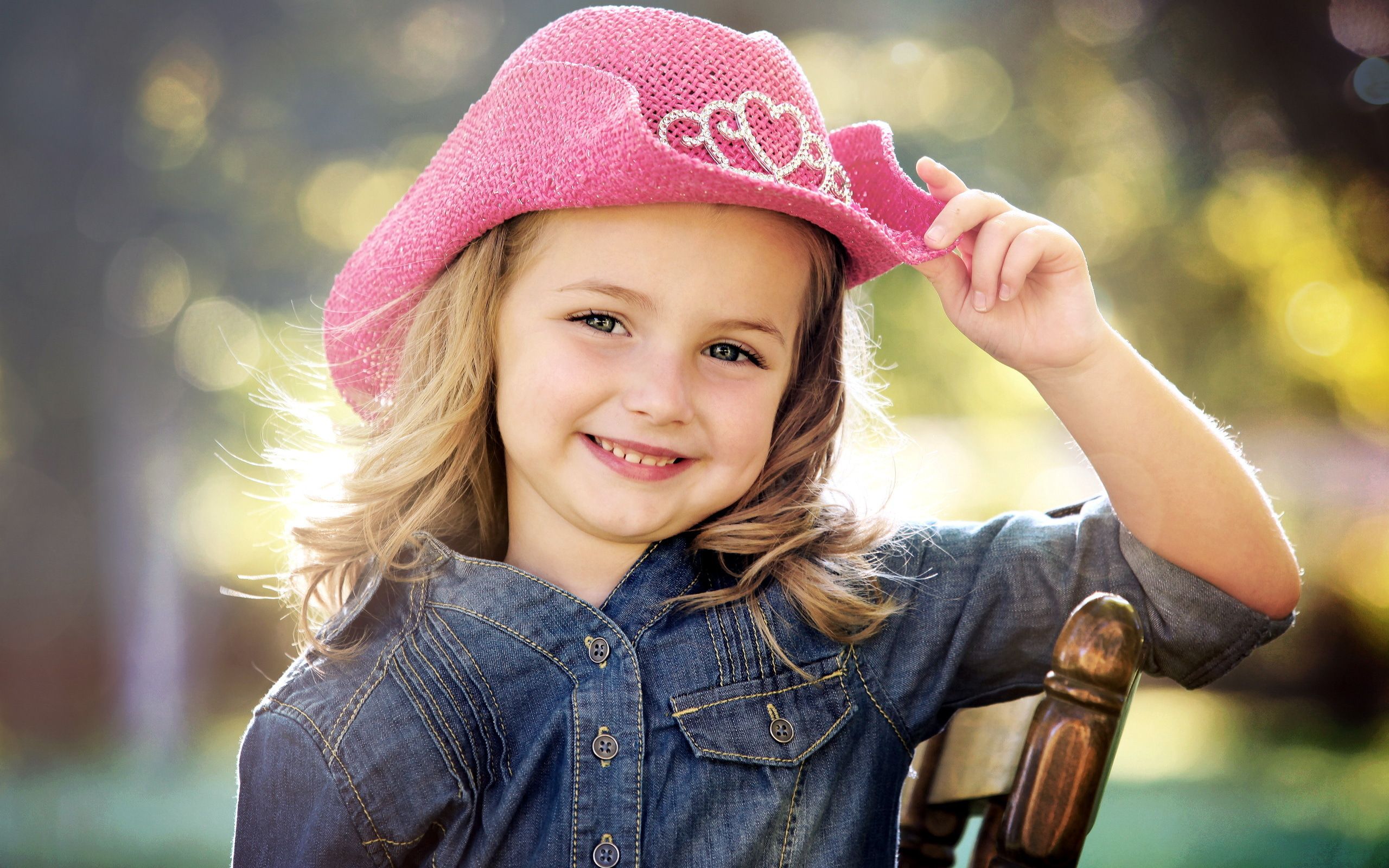 Little Girls Hats Girl Smiling Hat Wallpaper And