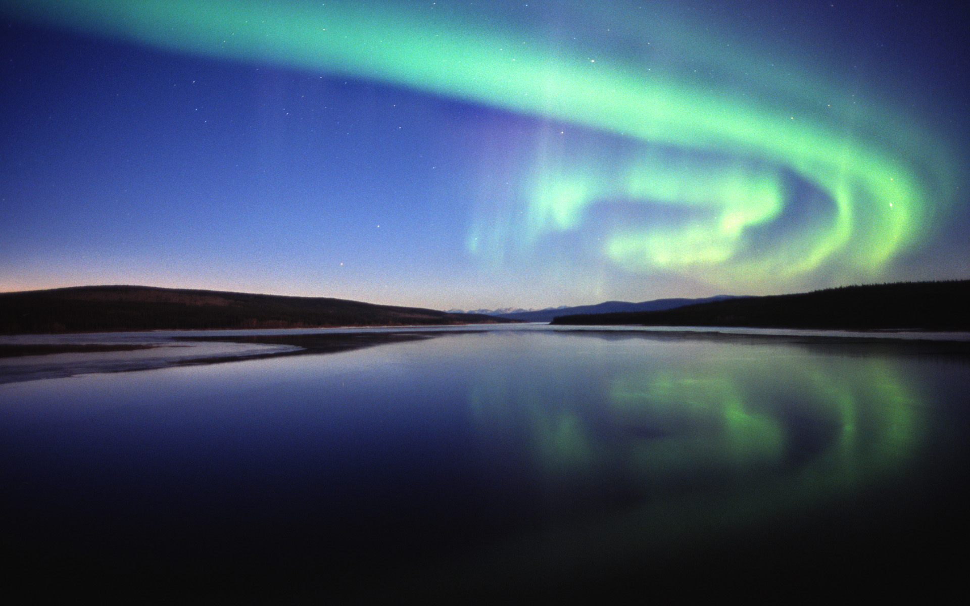 Northern Lights in Canada wallpapers and images   wallpapers pictures