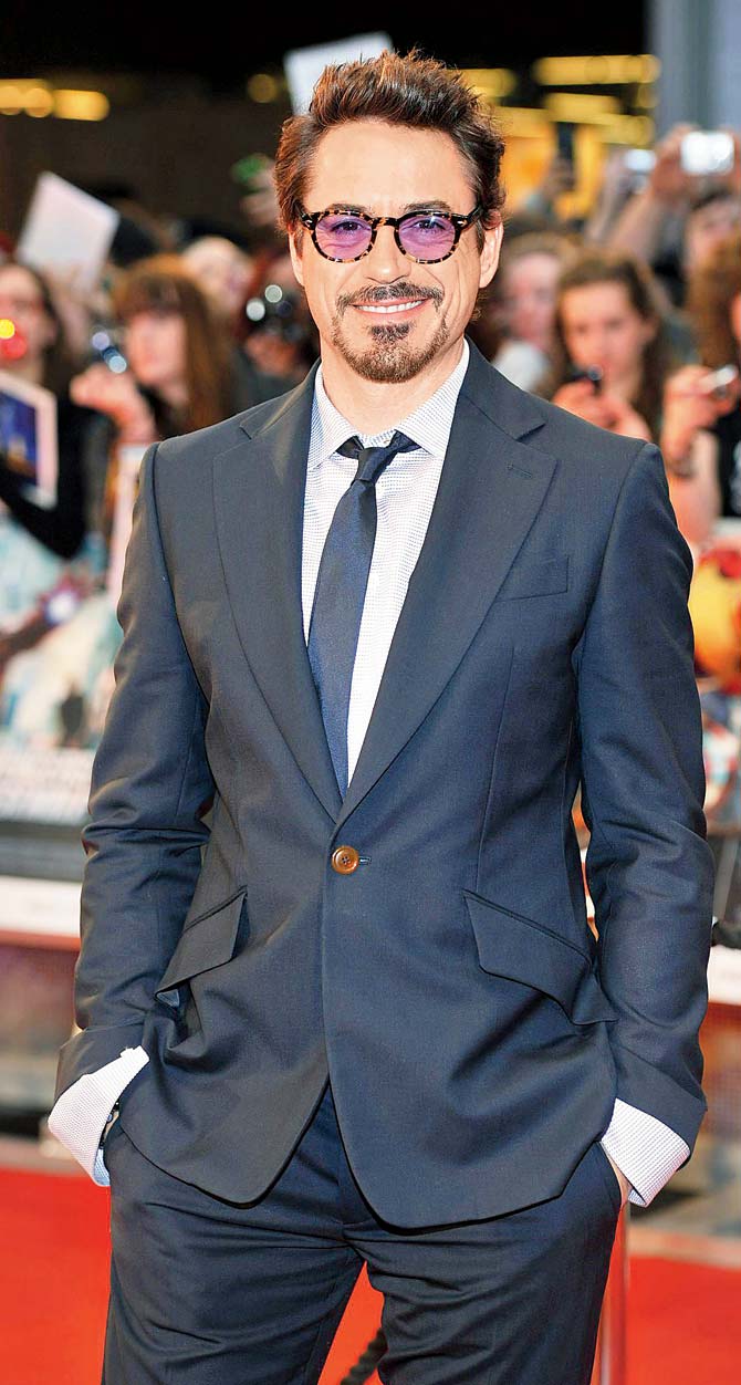 Robert Downey Jr Invites Fan On Avengers Infinity War