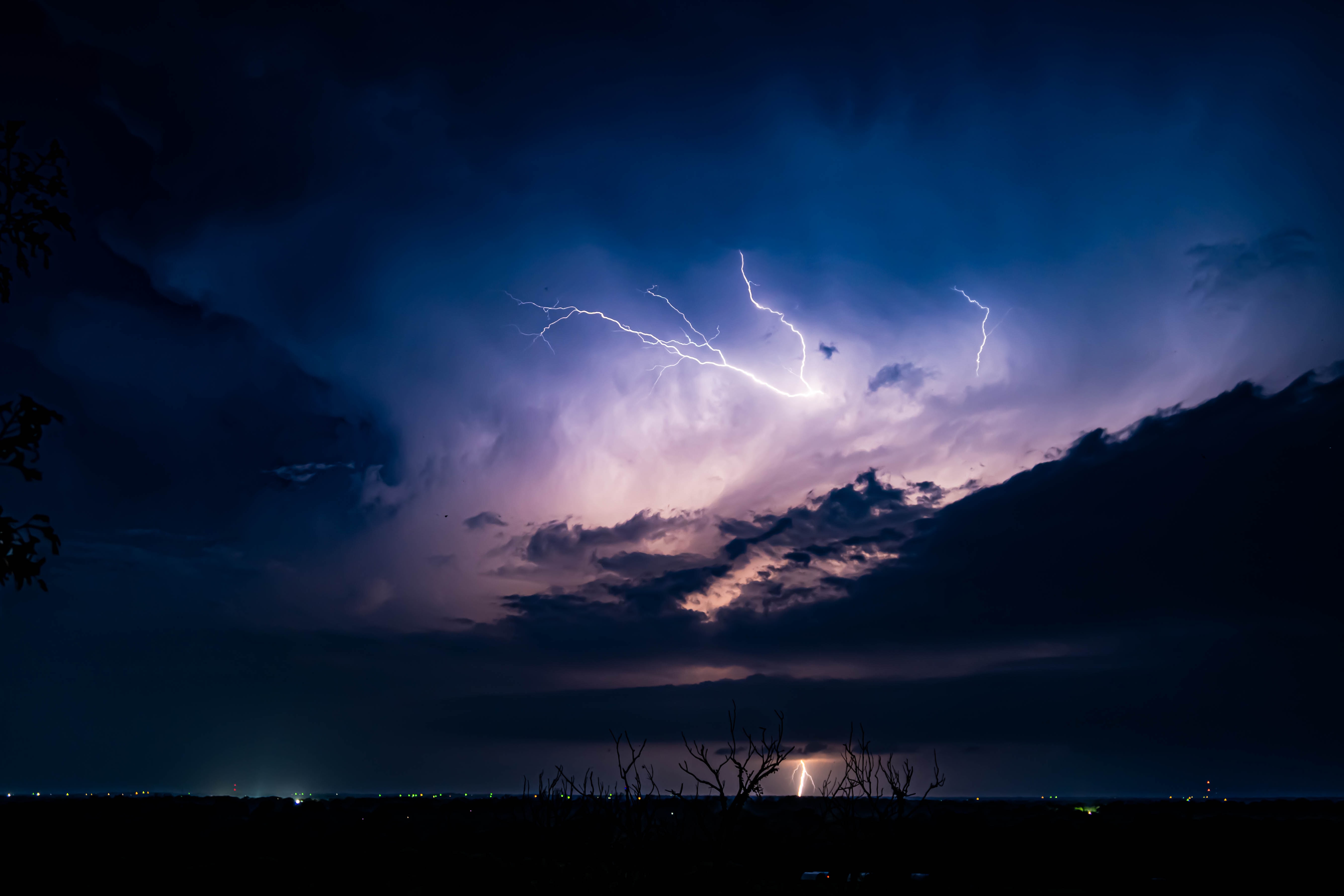 Lightning Wallpaper For iPhone iPad Desktop