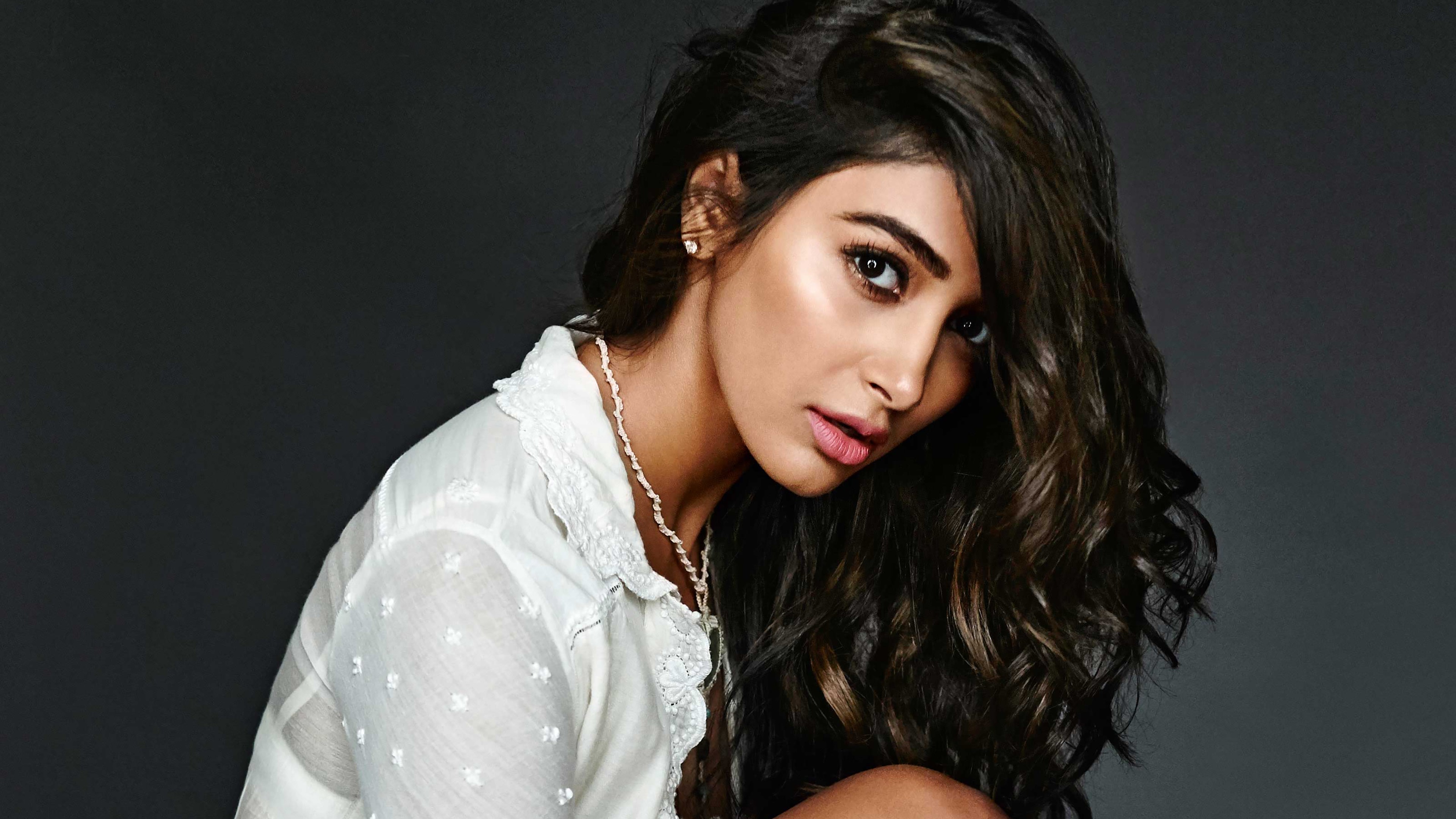 Pooja Hegde 4k Wallpaper