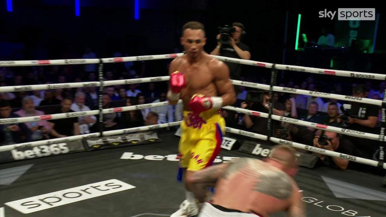 Benjamin Whittaker in a boxing match