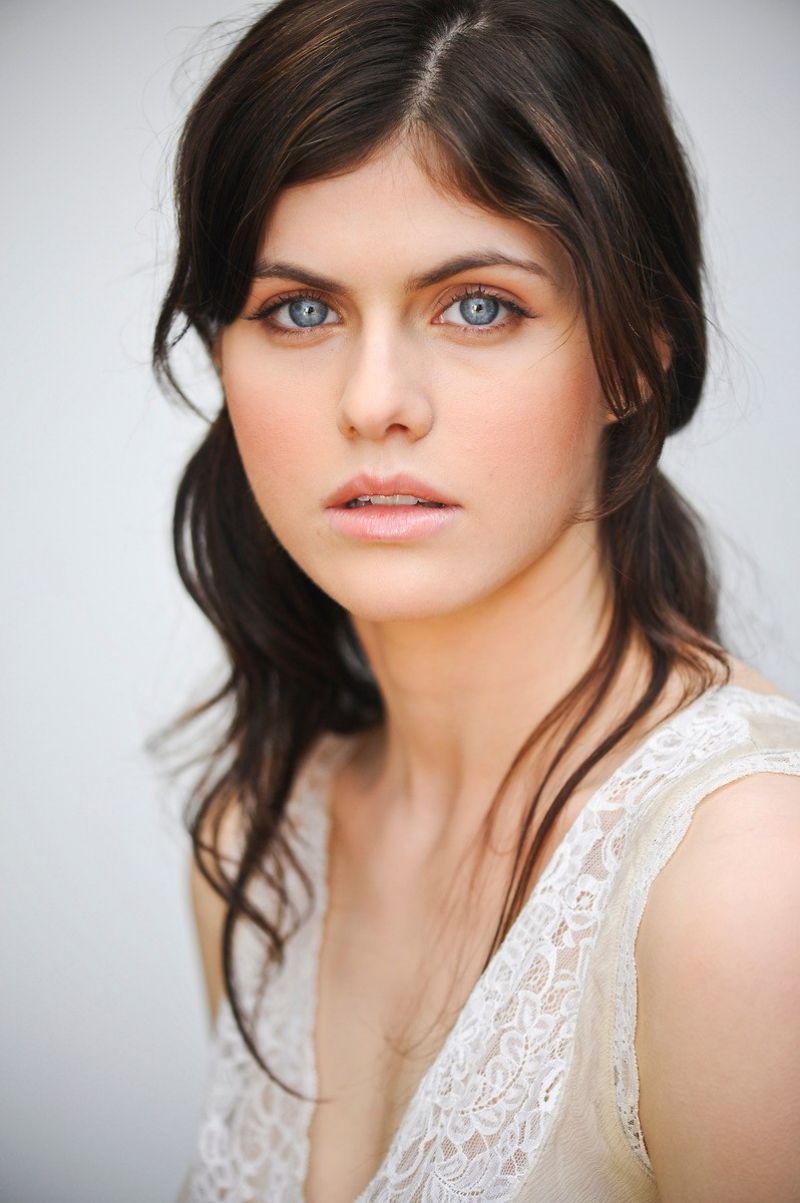 Alexandra Daddario Georgina Cates Photoshoot Wallpaper