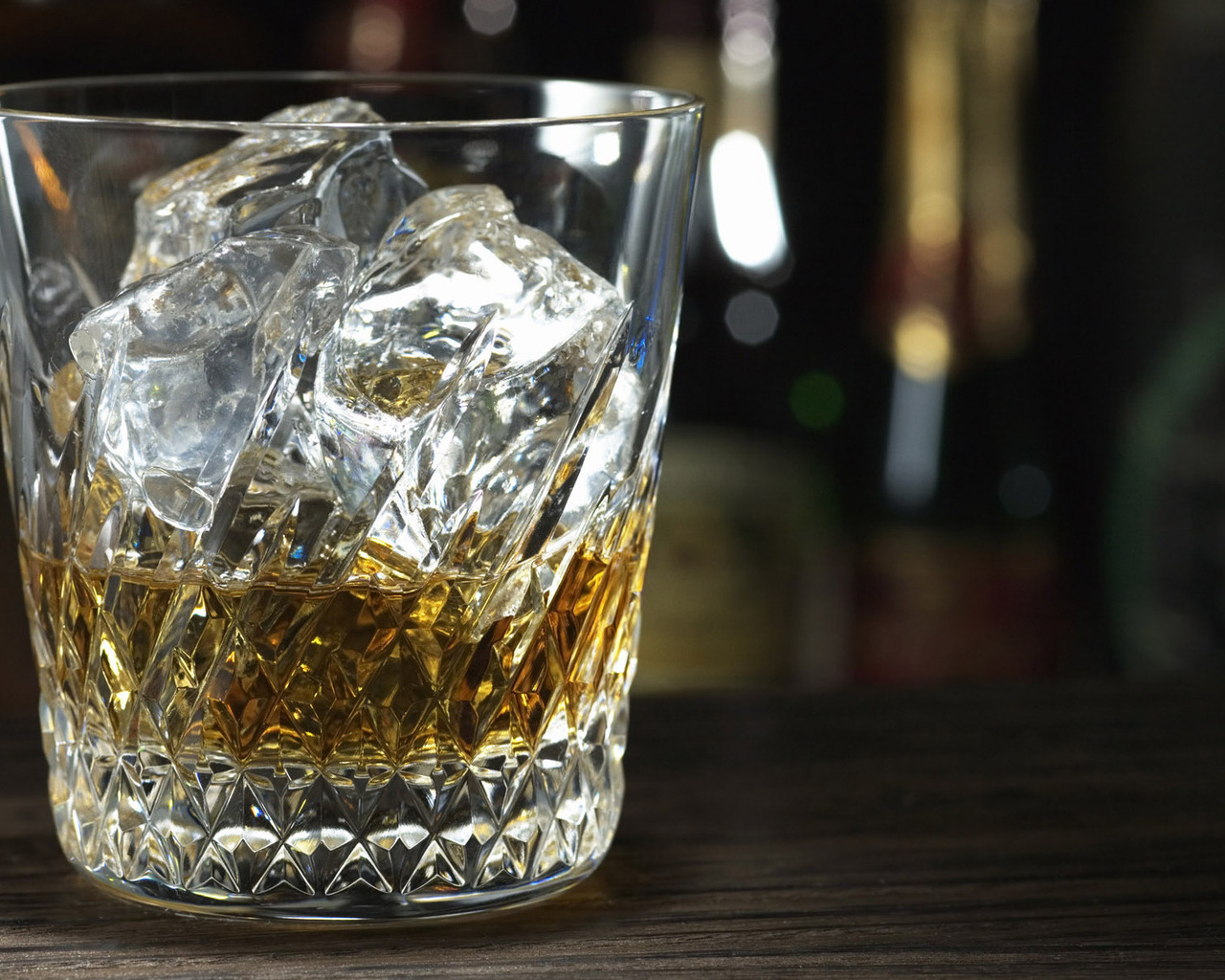 Image A Glass Of Whiskey HD Wallpaper