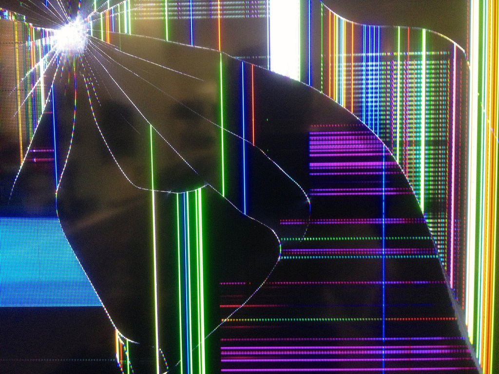 Broken Tv Screen Wallpaper On