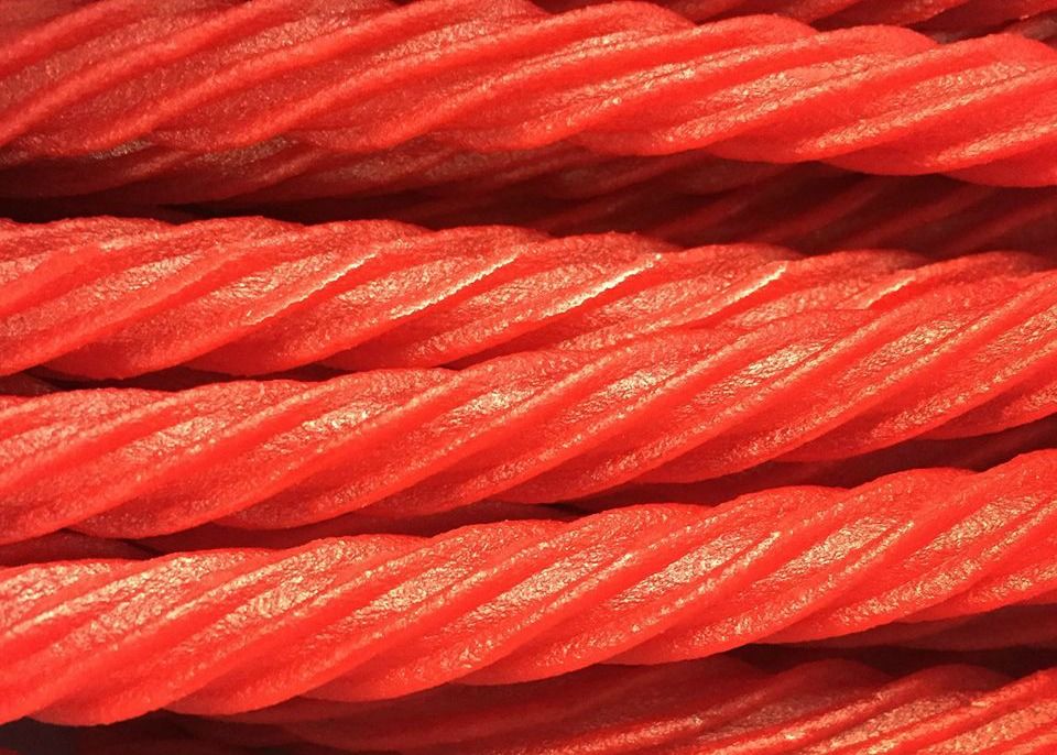 Reasons Red Vines Are Way Better Than Twizzlers With Image