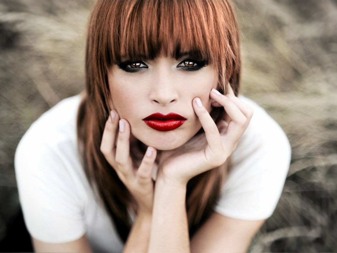 Beautiful Redhead With Hot Red Lips Desktop Pc And Mac Wallpaper