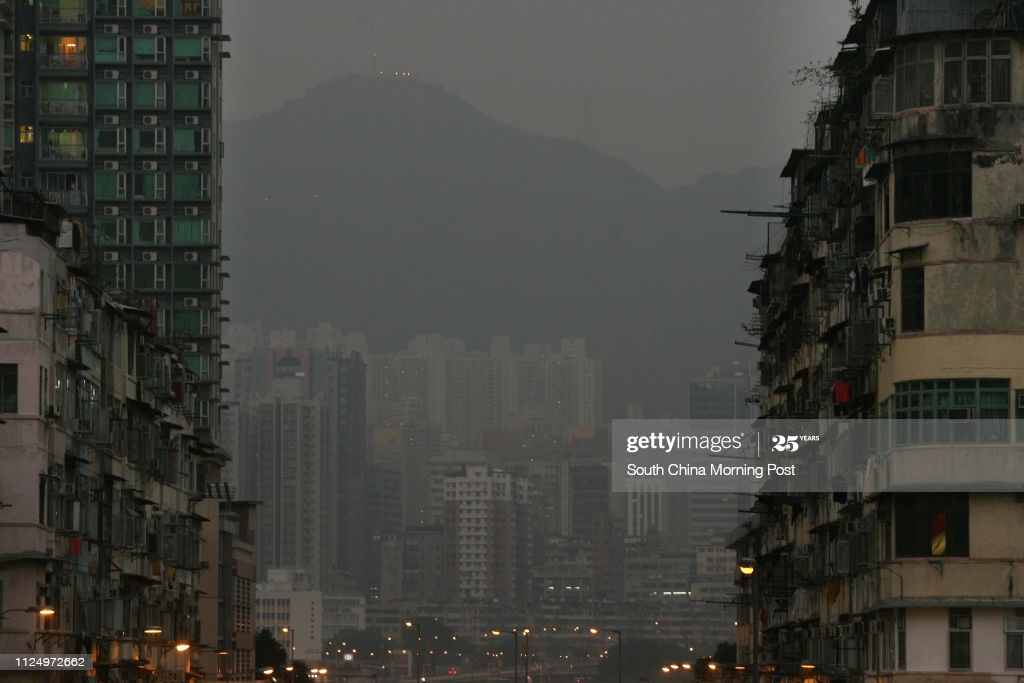 Weather Picture In To Kwa Wan And Kowloon City The Background