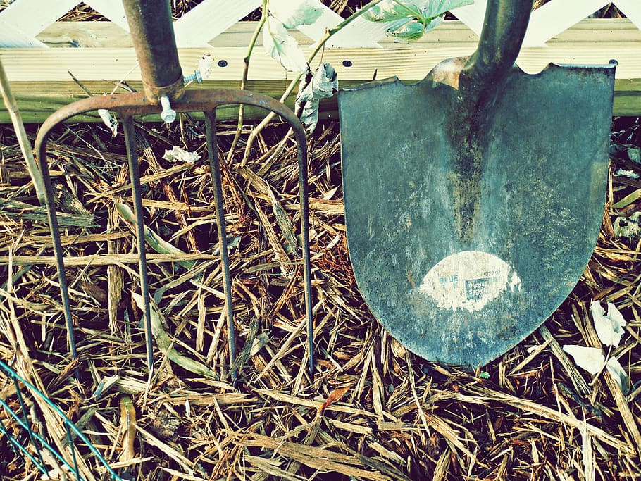 HD Wallpaper Shovel Pitchfork Tools Farm Hand Mulch