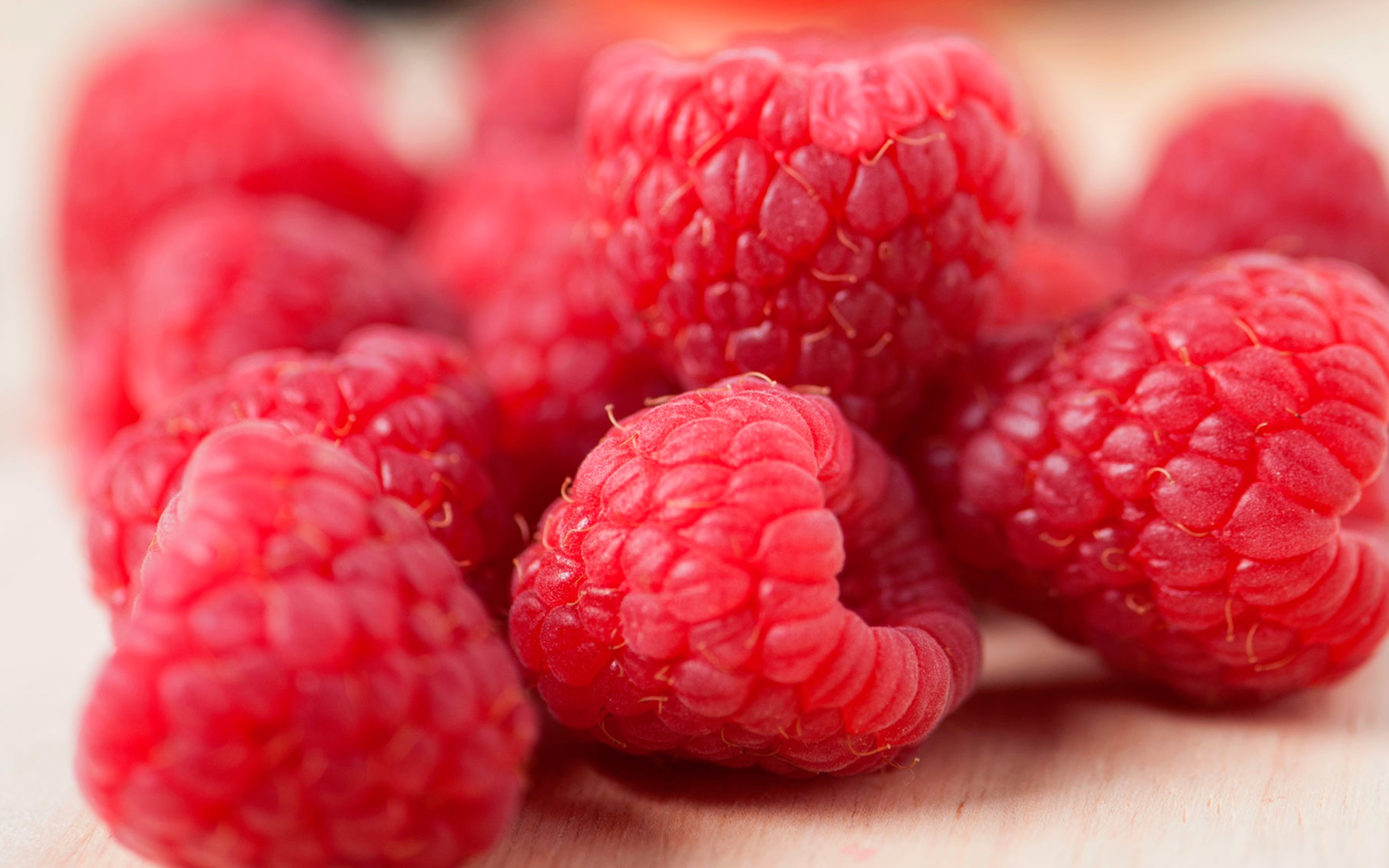 Delicious Raspberries Macro Wallpaper With Fruits