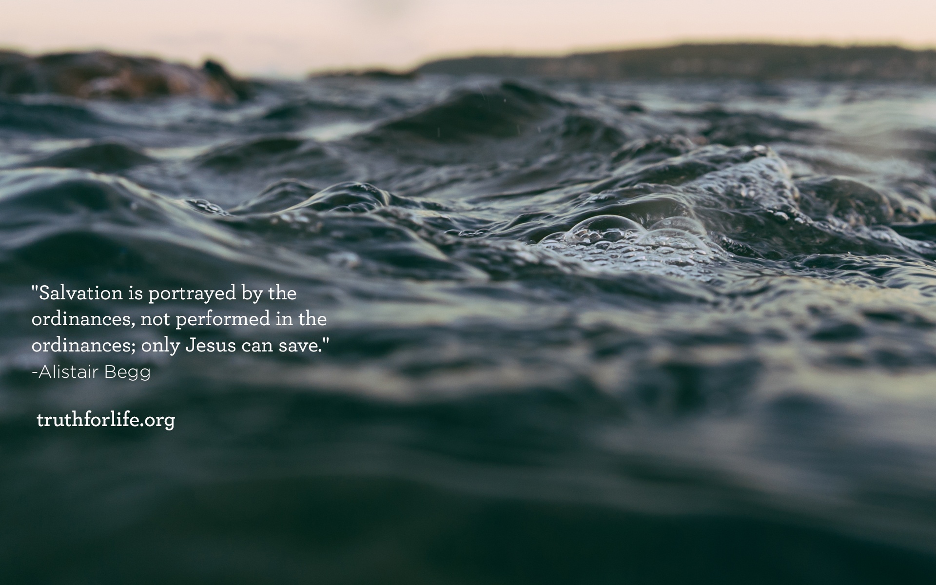 Jesus Saves Wallpaper