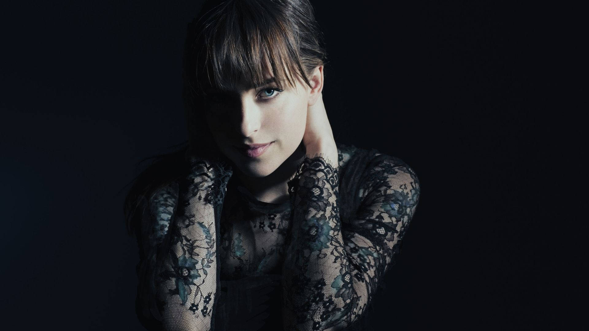 Dakota Johnson Wallpaper