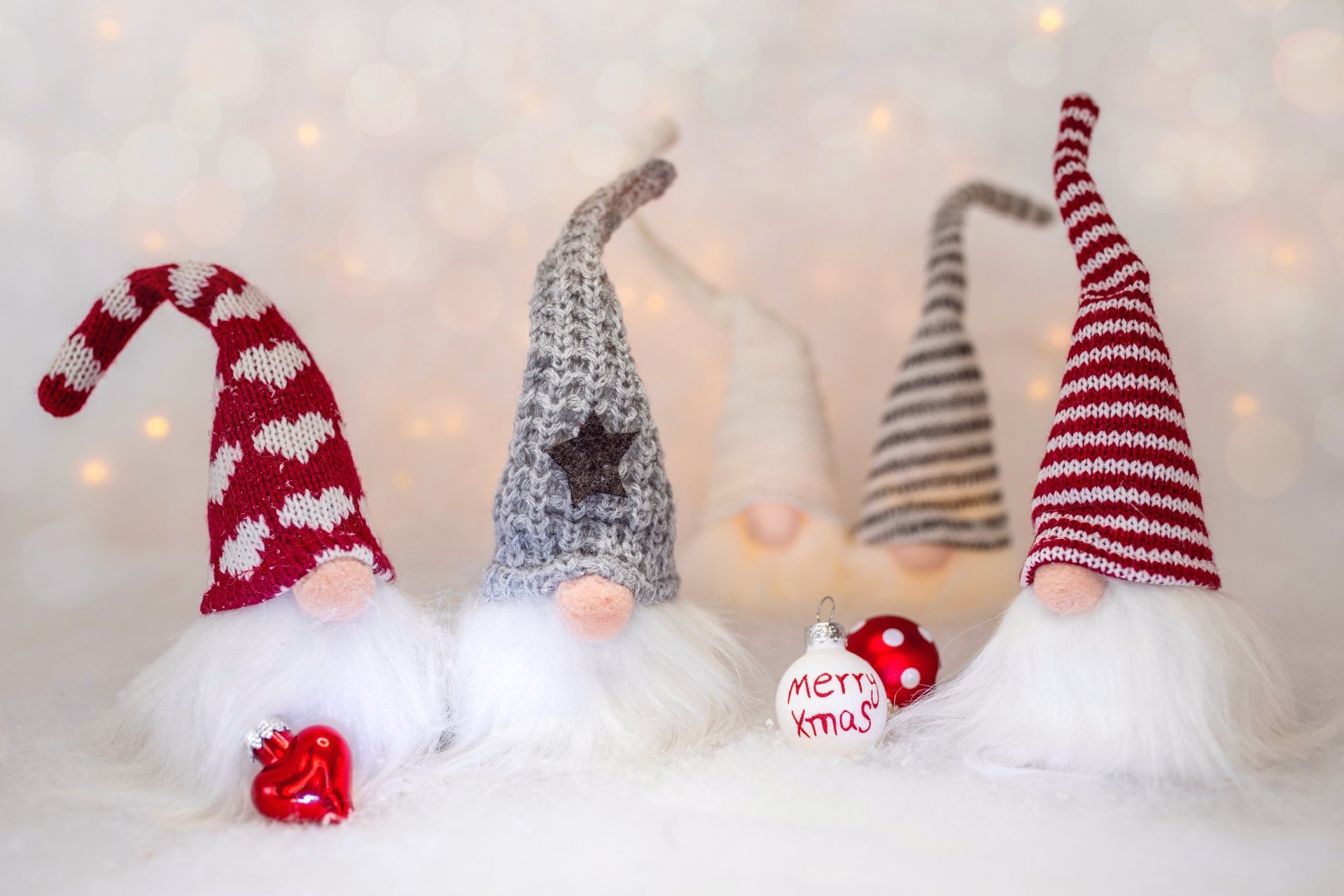 Decoration Gnome Holiday Christmas 8k Ultra HD Wallpaper