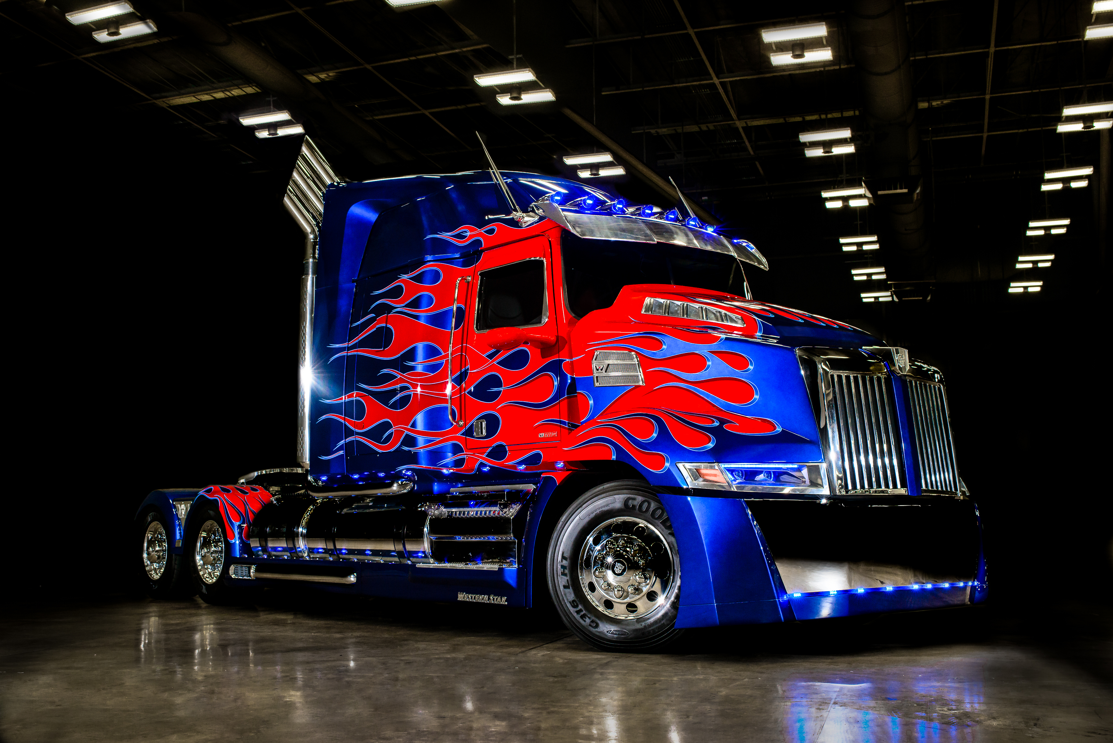 Fotos Optimus Prime Truck Transformers Wallpaper