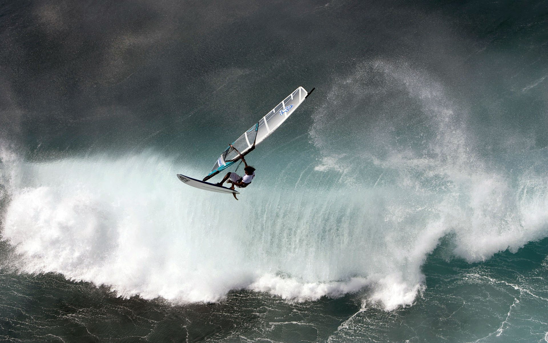 Sports Windsurfing Wallpaper
