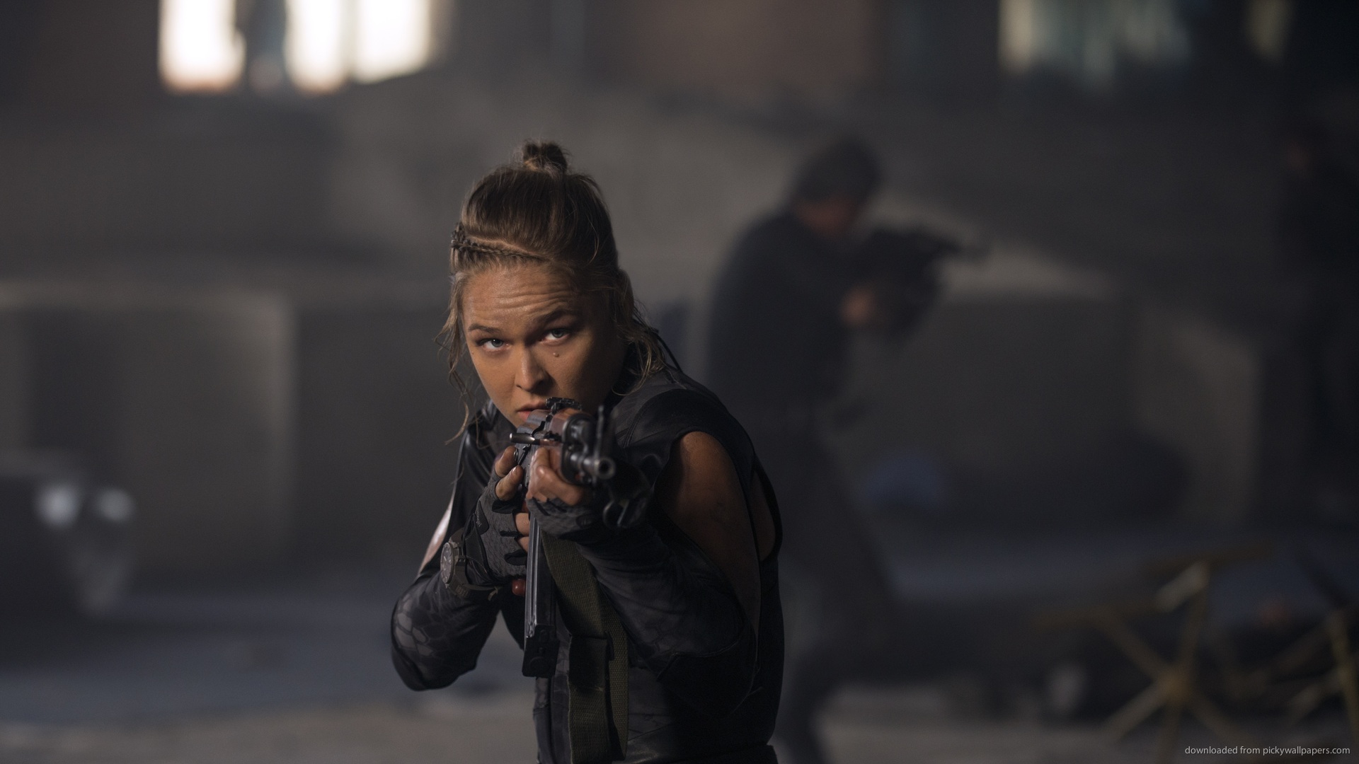 Tvshows The Expendables Ronda Rousey As Luna Wallpaper
