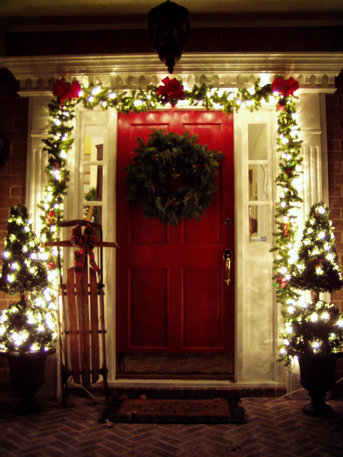 Door Christmas Decorations Wallpaper Home