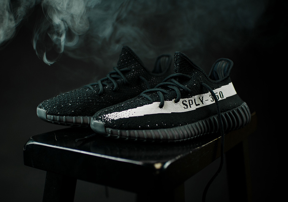 940x660px Adidas Yeezy Wallpapers