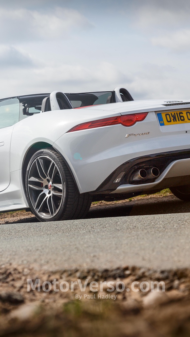Jaguar Wallpaper This F Type V8R Desktop Is Perfect For iPhone or PC