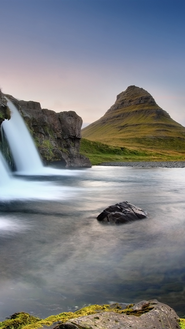 Iceland the volcano falls iPhone 5 wallpaper iPhone 5 Wallpaper 640x1136