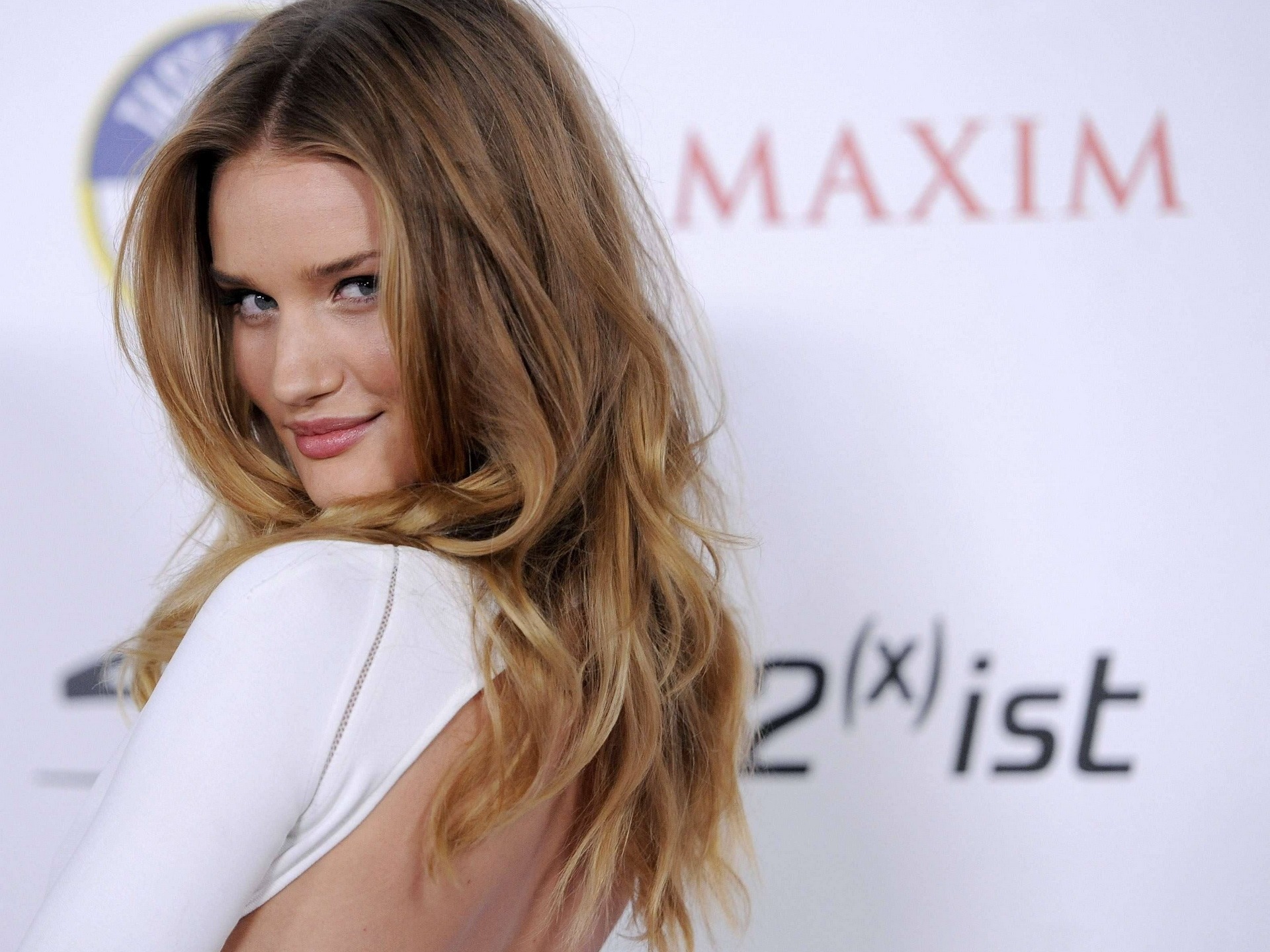 Rosie Huntington Whiteley Wallpaper HD Celebrities 4K Wallpapers Images  Photos and Background  Wallpapers Den