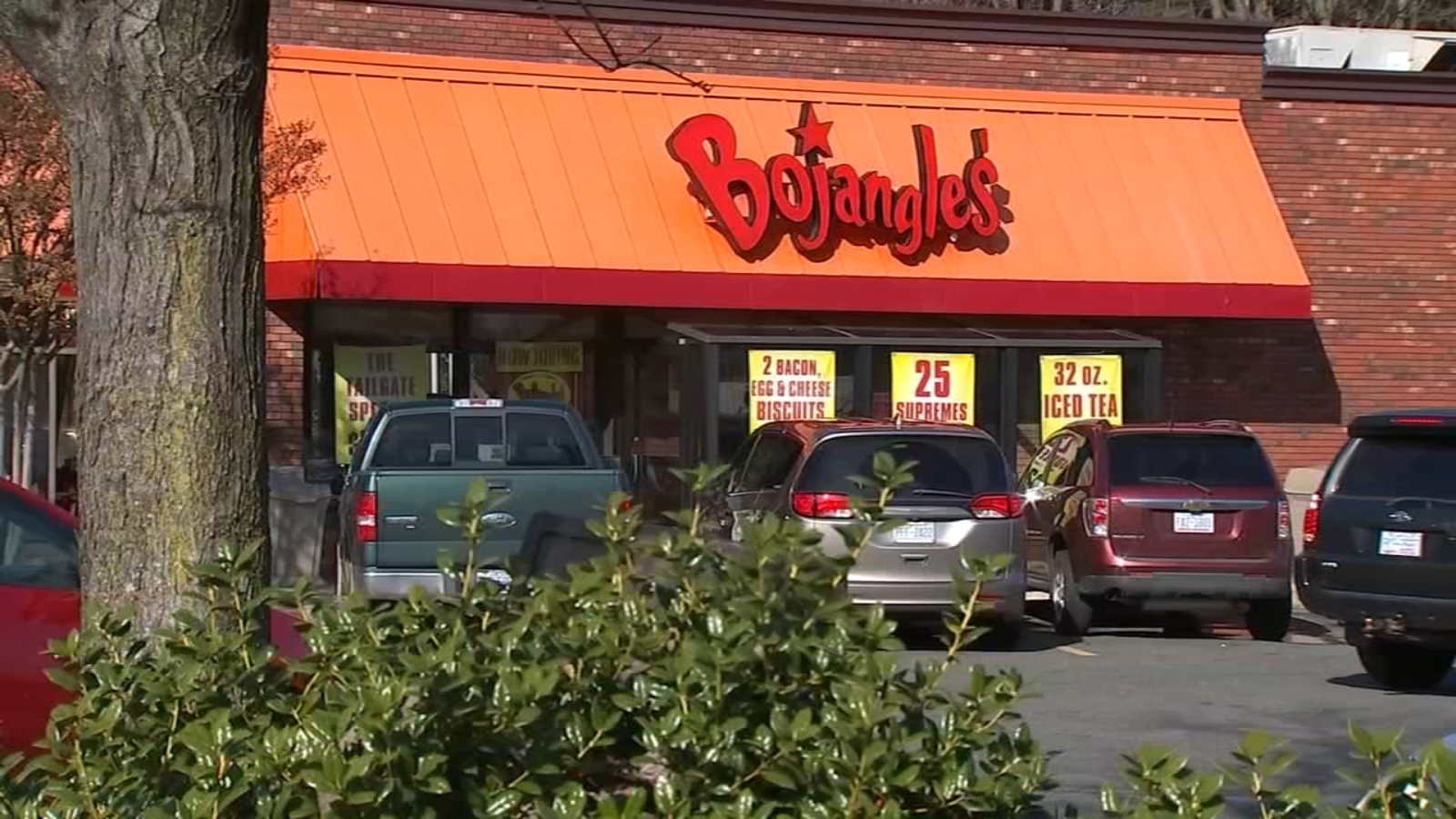 Durham Bojangles Robbed At Gunpoint Manager S Vehicle Stolen
