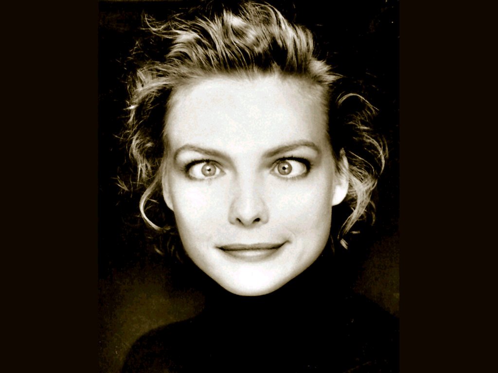 Michelle Pfeiffer Wallpaper Photos Image
