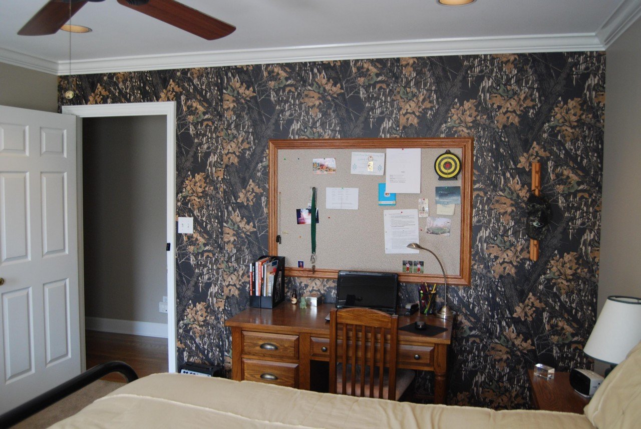 Mossy Oak camouflage paneling featured in a boys bedroom makeover 1280x857