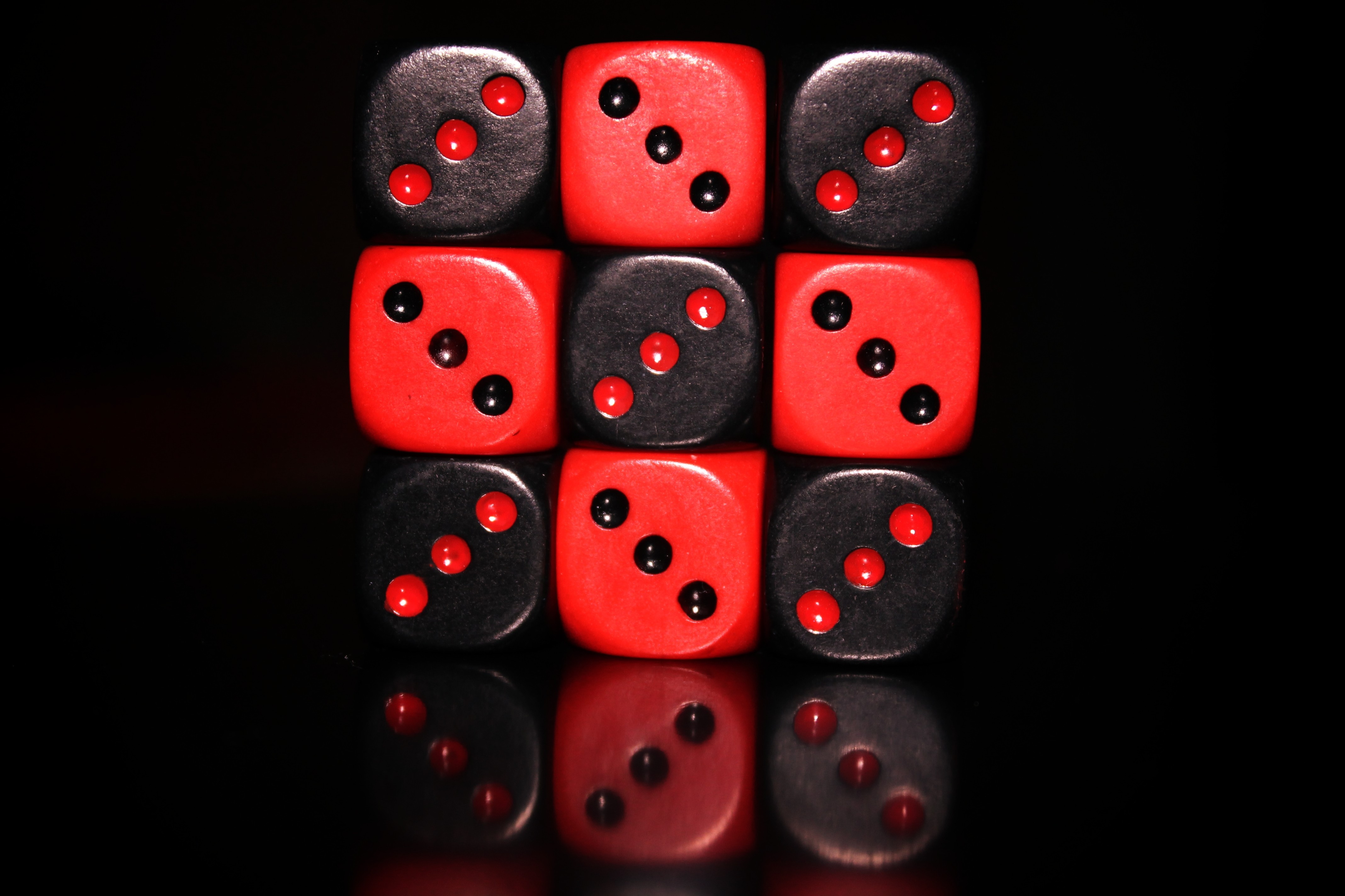 Black Red Dice Greenpictures Wallpaper Background