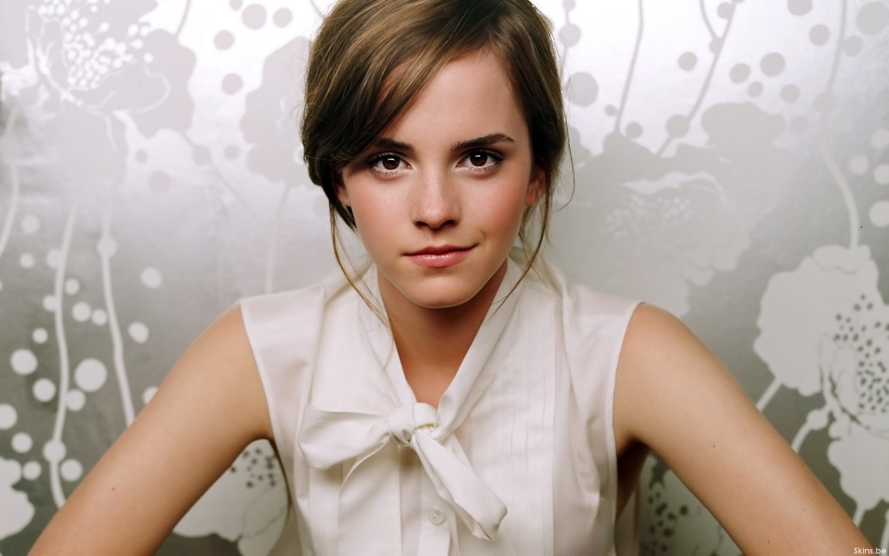 Emma Watson Wide High Quality Wallpaper HD