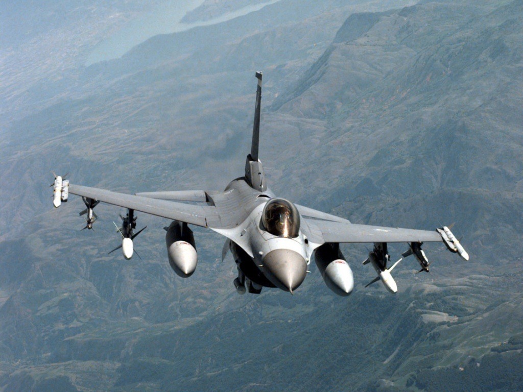 F16 Fighter Jet Wallpaper