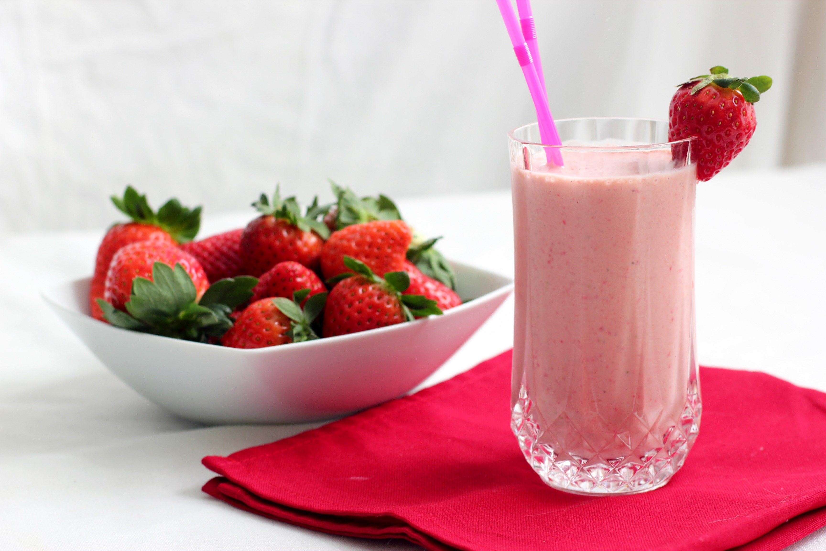 Strawberry Milkshake Wallpaper