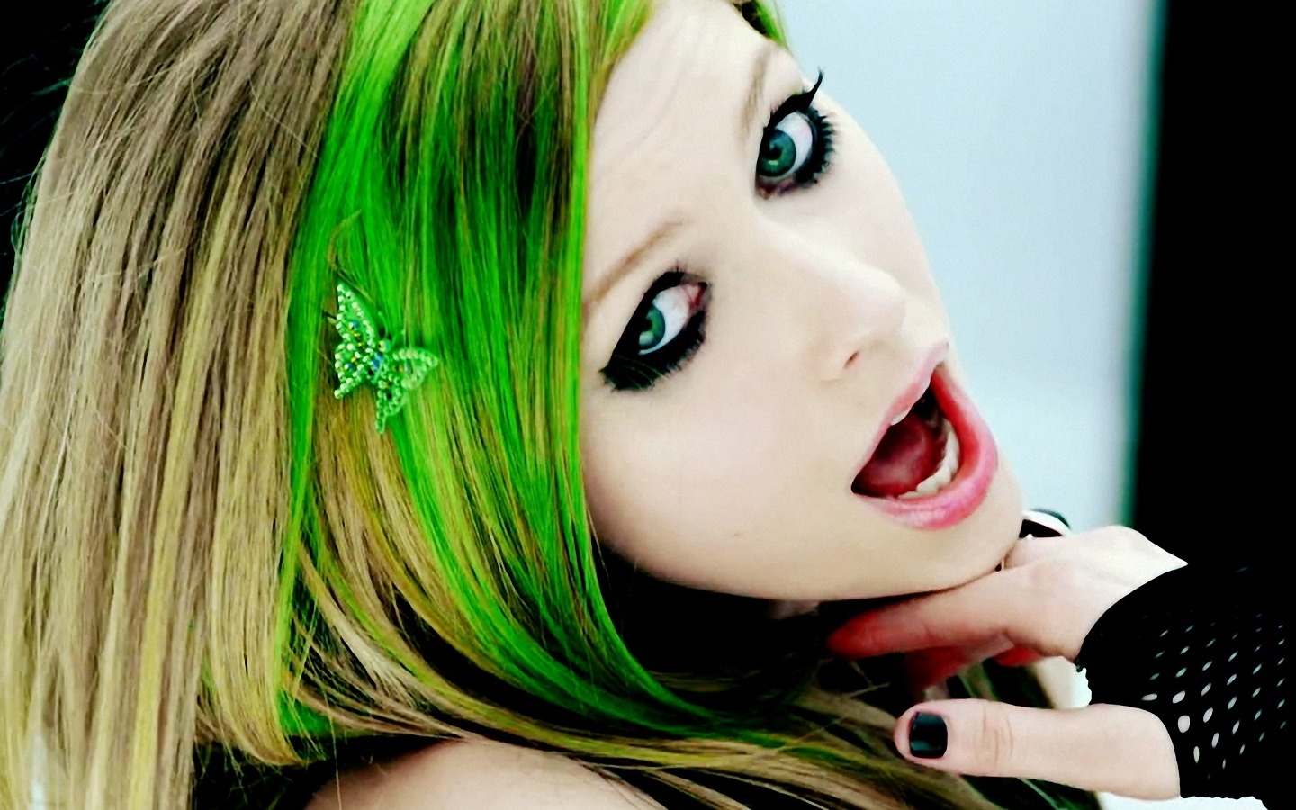Wallpaper Collections Avril Lavigne Widescreen