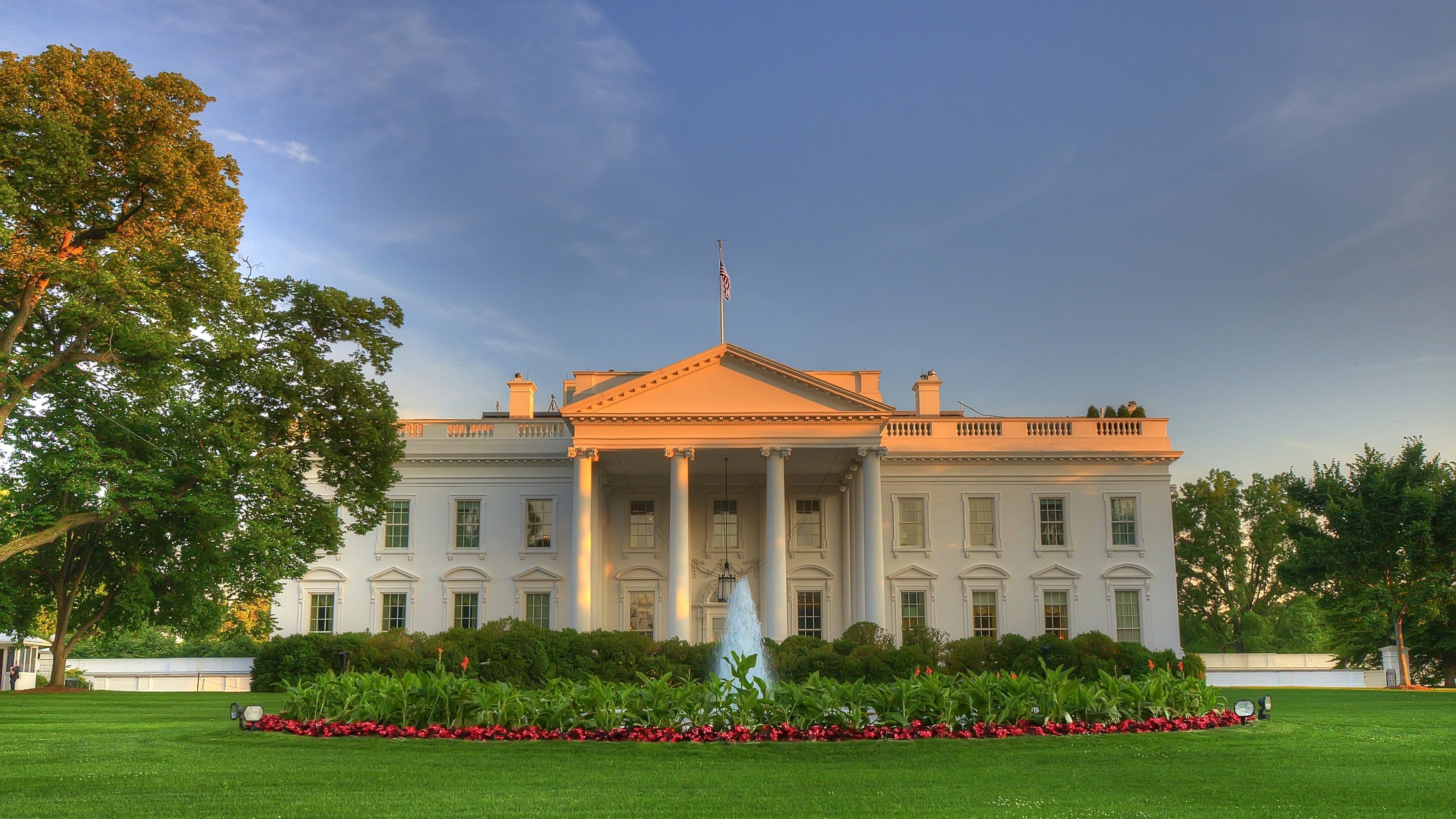 White House Puter Wallpaper Desktop Background