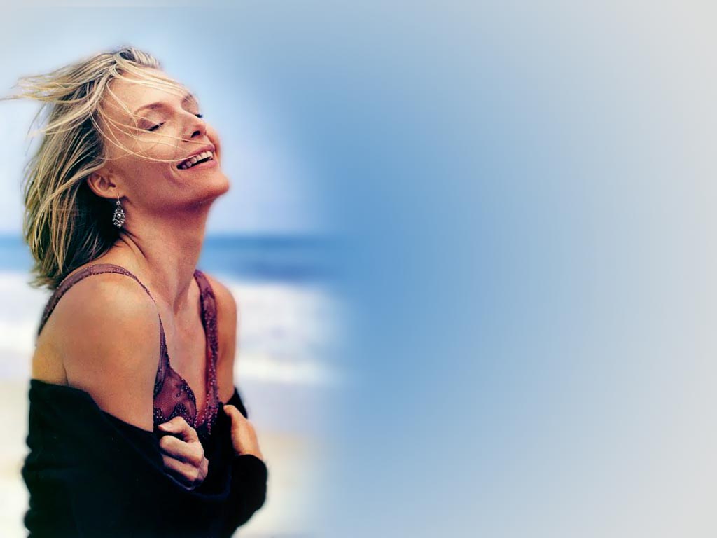 Michelle Pfeiffer Desktop Wallpaper For HD