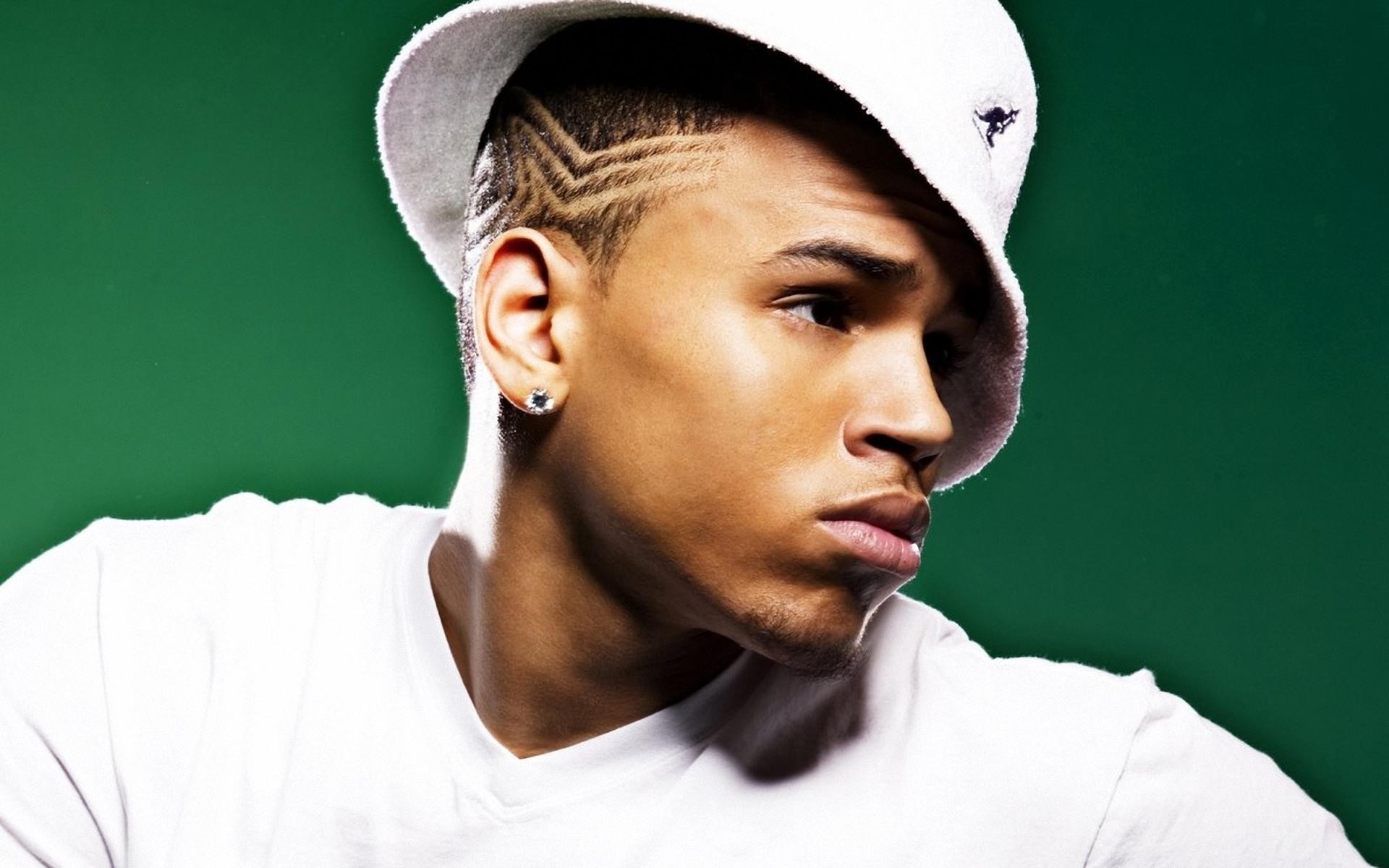 Chris Brown Background Wallpaper High Definition Quality